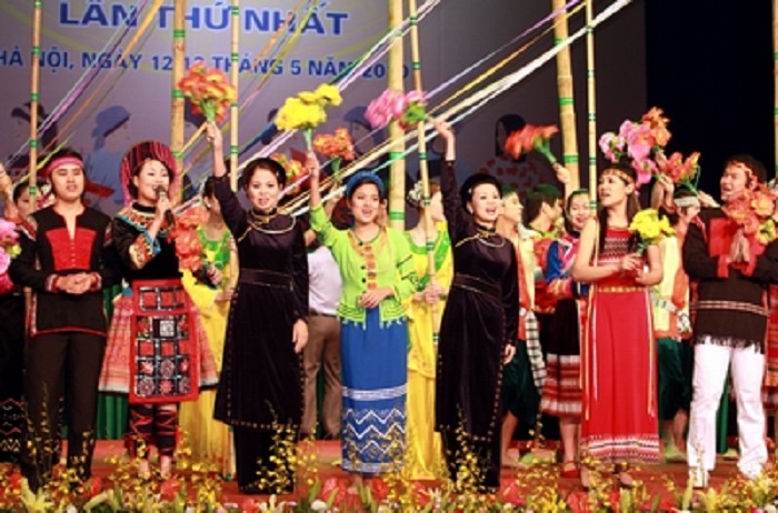 Nhiều chương trình văn hóa, văn nghệ đặc sắc đã được tổ chức để chào mừng Đại hội